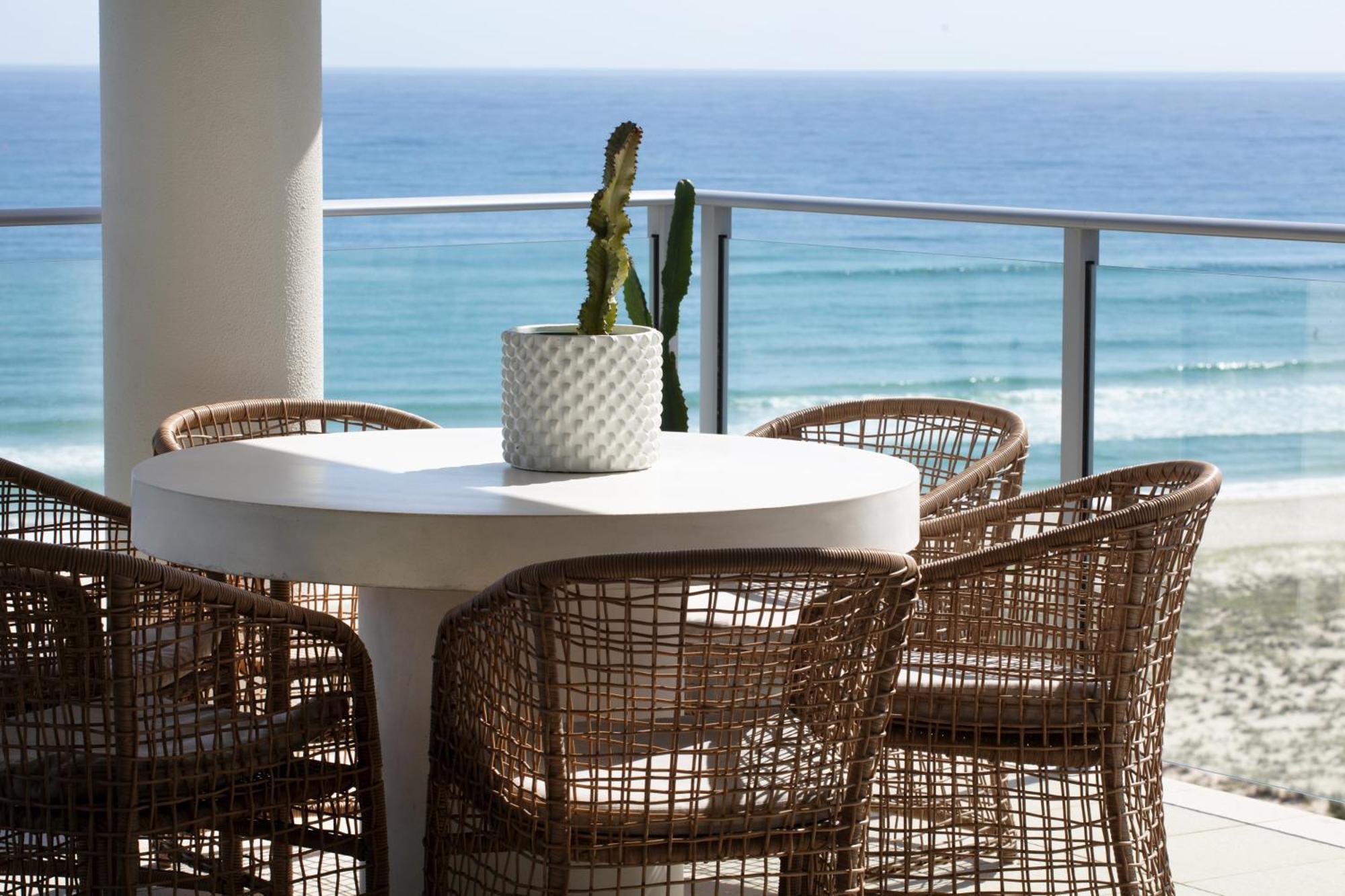 Sol - Luxury 3 Bedroom In Kirra * Gold Coast